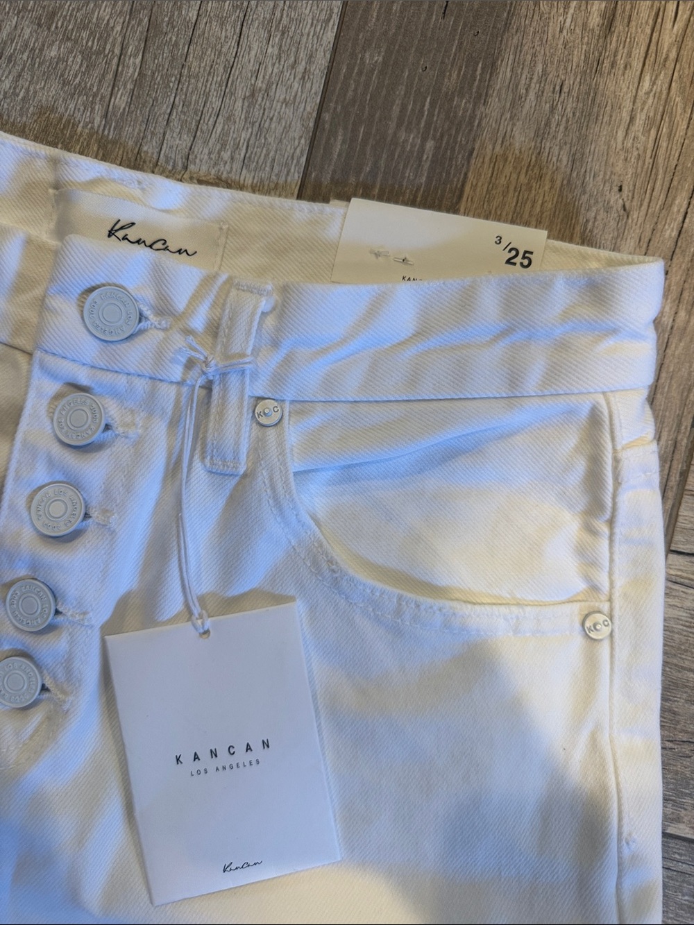 KanCan White High-Rise Button-Front Jeans